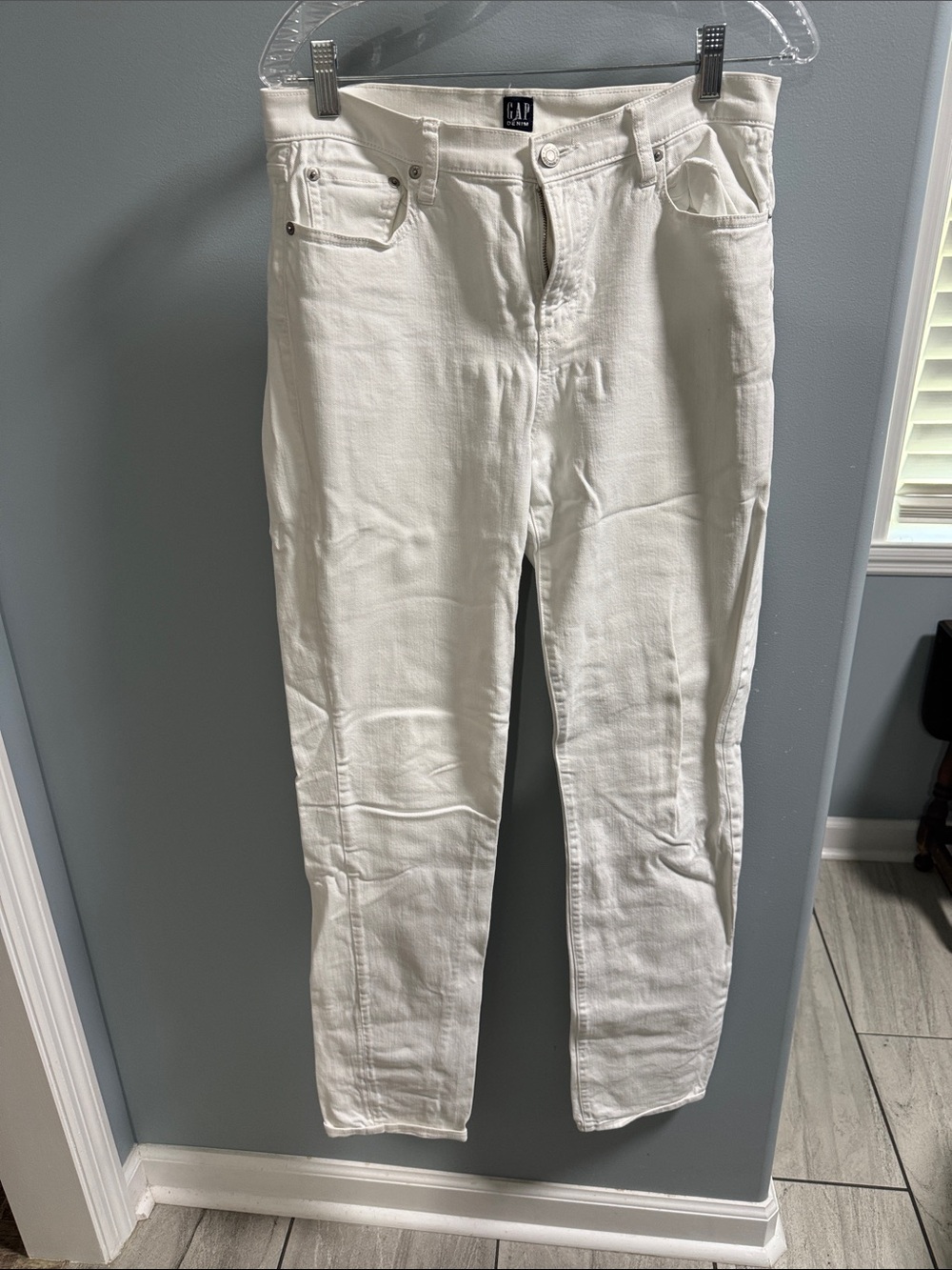 GAP white denim TALL Straight Jeans